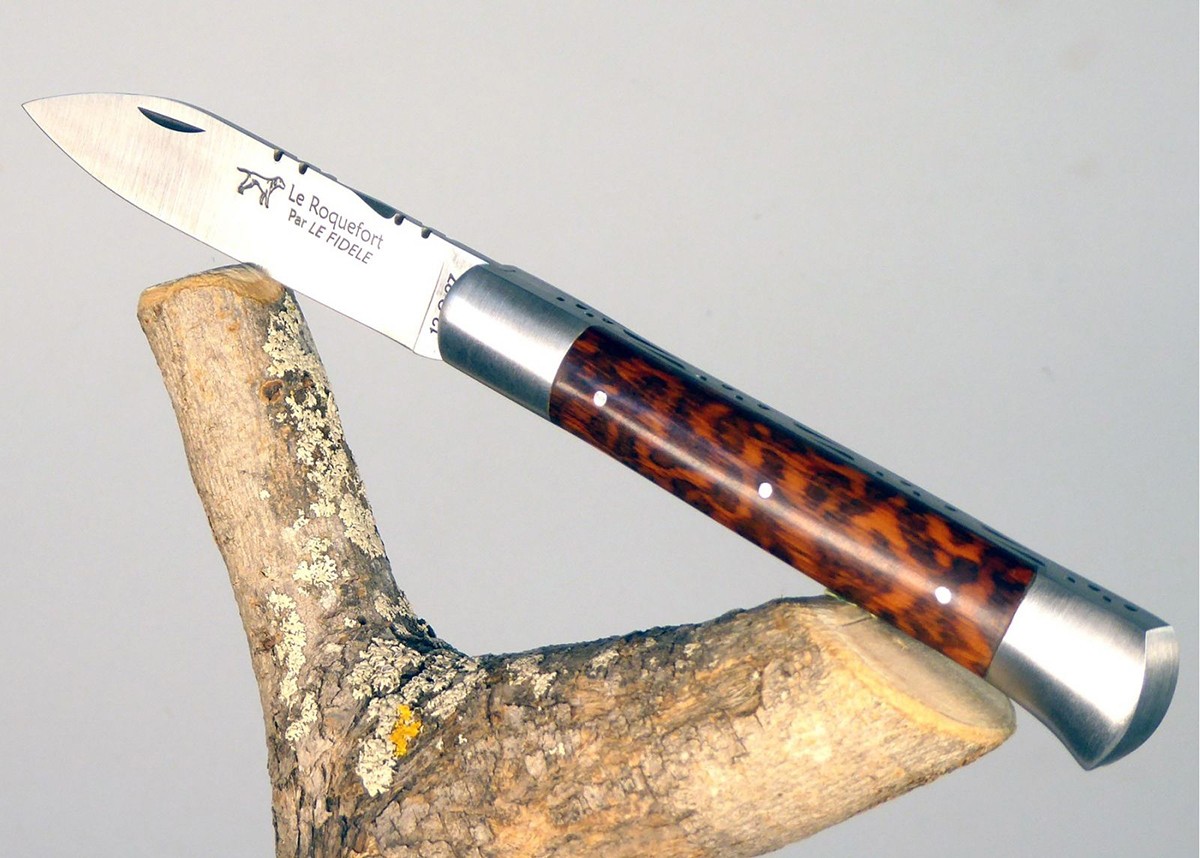 Couteau Roquefort avec son manche en bois d'amourette image 3