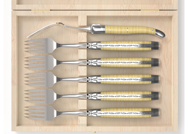 Set of 6 laguiole forks with curly maple wood handle and stainless steel bolsters image 3