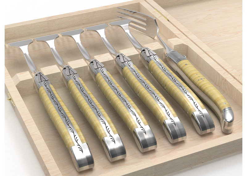 Set of 6 laguiole forks with curly maple wood handle and stainless steel bolsters image 4