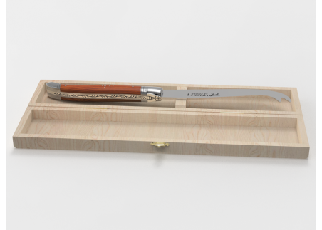 Couteau à fromage Laguiole avec un manche en bois d'If et mitres en acier inoxydable image 1