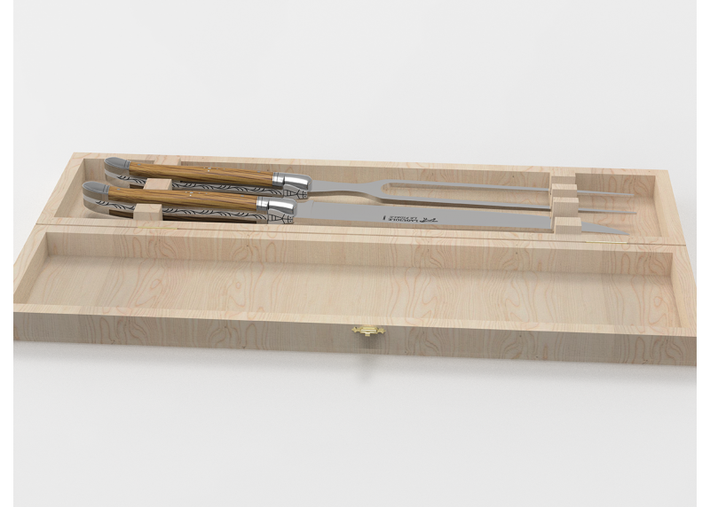 Laguiole meat service with oak wood handle and stainless steel bolsters image 2