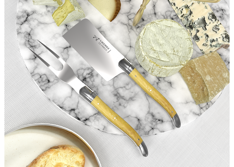 Laguiole cheese service with boxwood handle and stainless steel bolsters image 4