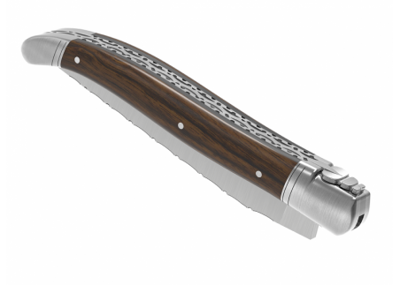 Couteau Laguiole prestige avec un manche en bois de noyer et mitres en acier inoxydable image 6