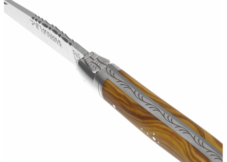 Couteau Laguiole avec un manche en bois d'olivier et 2 mitres en acier inoxydable image 1