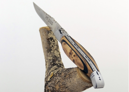 Couteau Laguiole Bombé manche en bois de Corail et Amarello