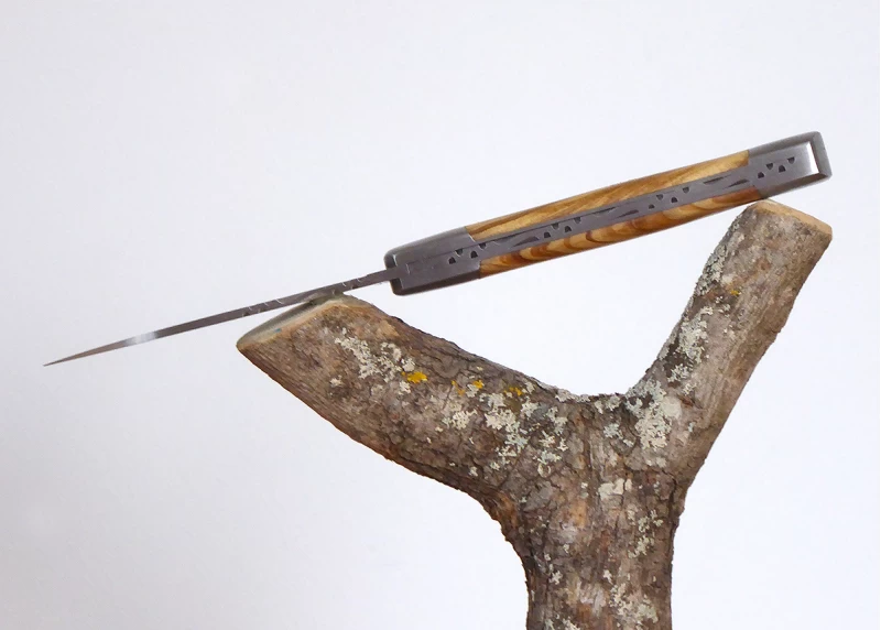 Roquefort knife with its Sicilian Olive wood Handle image 2