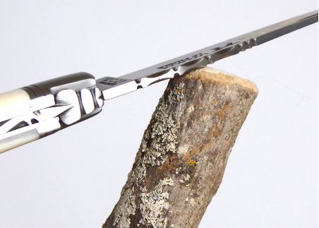 Couteau Laguiole Forgé, Manche en Os, lame traditionnelle image 8
