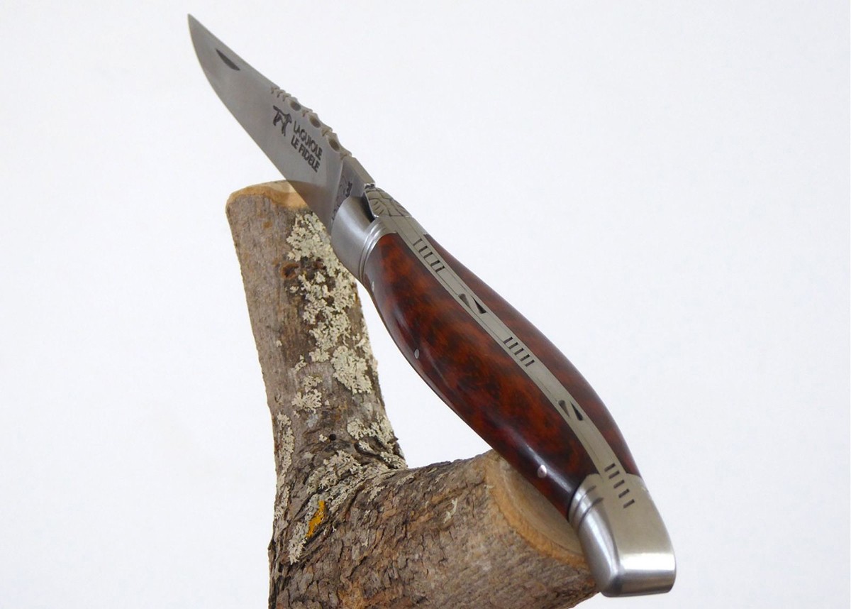 Couteau Laguiole Bombé avec son manche en bois d'amourette image 3