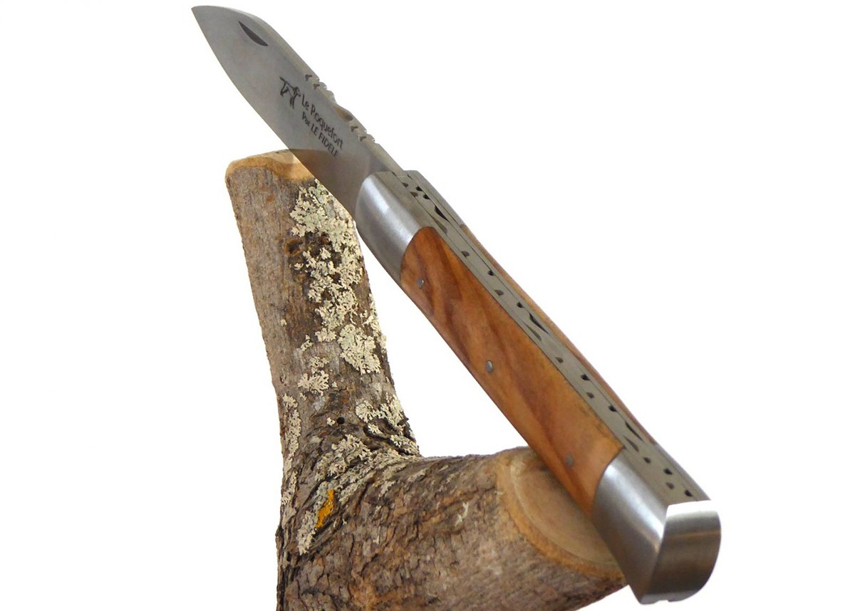 Couteau Roquefort avec son manche en bois d'Olivier de Sicile image 8